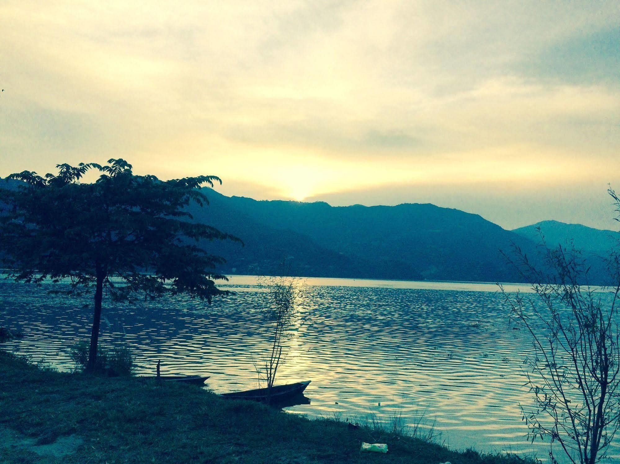 Hotel Lake House Pokhara Eksteriør billede